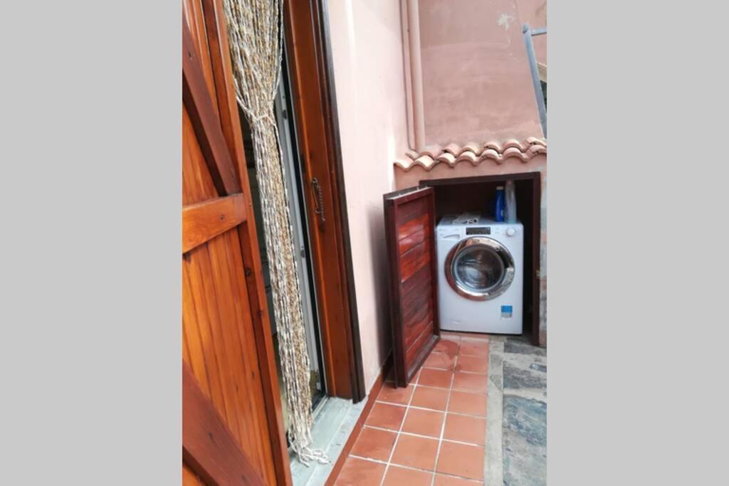 Casa Rosetta - Appartamento Nei Pressi La Pelosa Стинтино Экстерьер фото